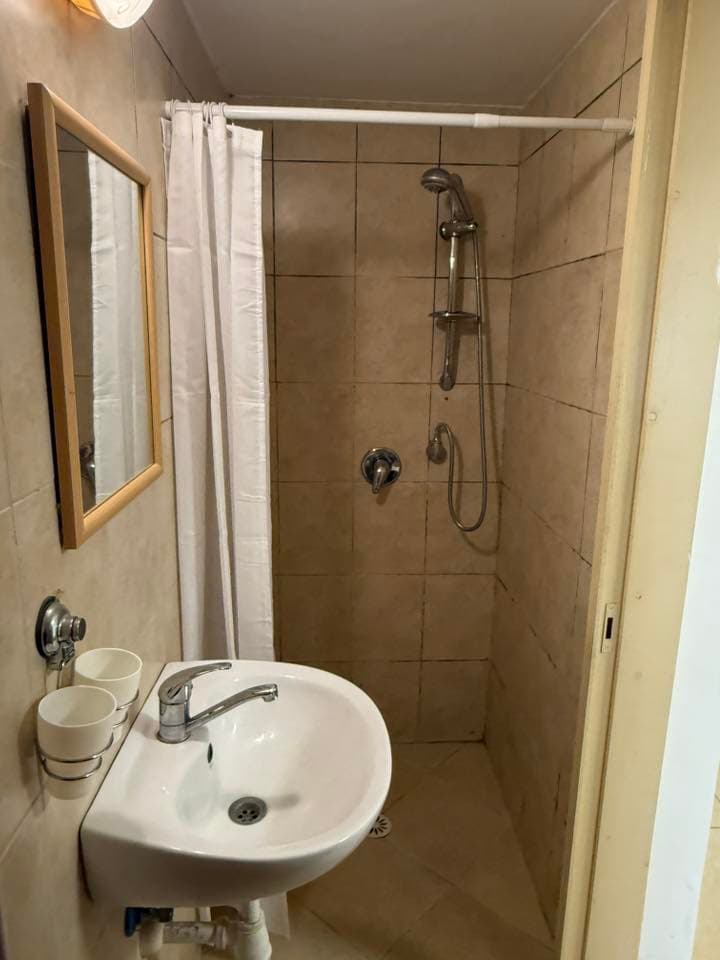 2 room rental in Florentin - Photo 5