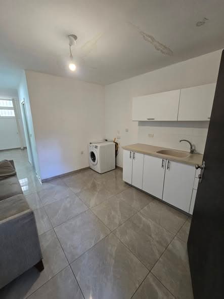 2 room rental in Kerem HaTeimanim