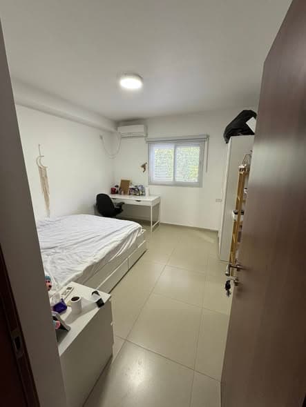 1 room rental in Ramat Aviv