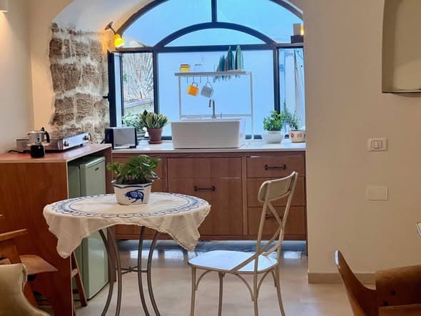 1 room rental in Jaffa