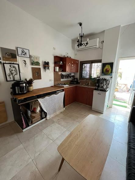 2 room rental in Neve Tzedek