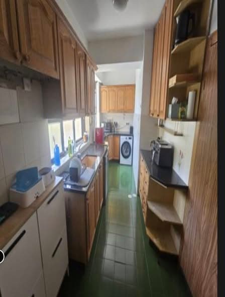 3 room rental in Old North - Photo 2