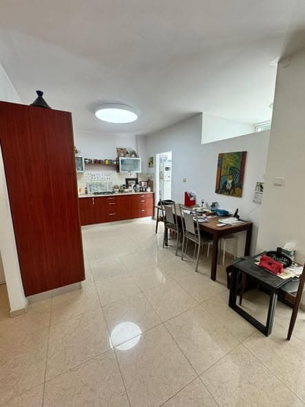 3 room rental in Old North - Photo 3