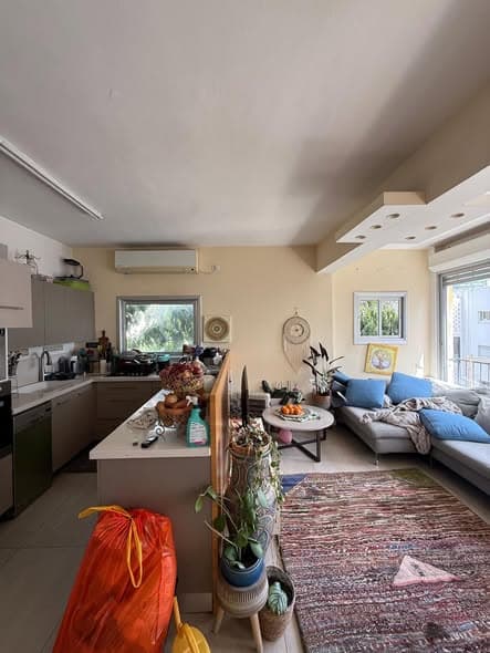 4 room rental in Old North - Photo 1