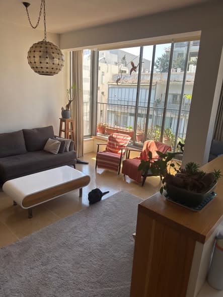 4 room rental in Old North - Photo 3