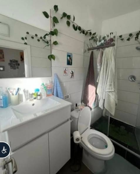  rental in Florentin - Photo 2