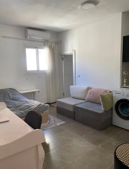  rental in Florentin - Photo 3