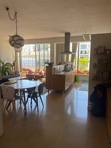 4 room rental in Old North - Photo 1