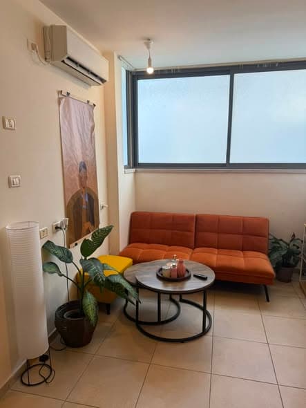 2 room rental in Florentin - Photo 1