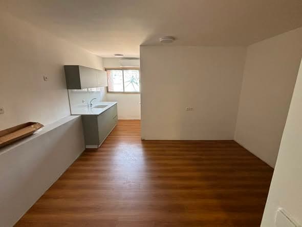 2 room rental in Florentin - Photo 1