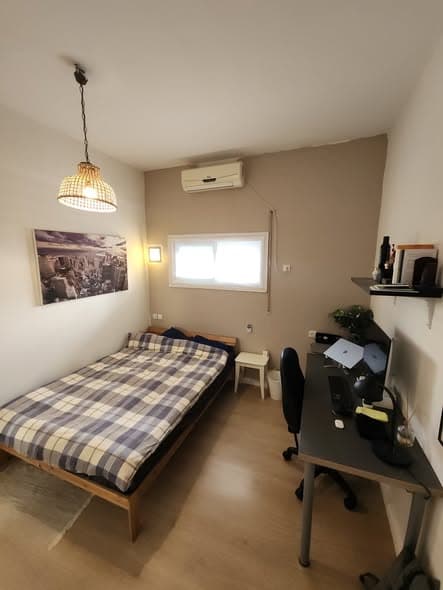 4 room rental in Old North - Photo 2