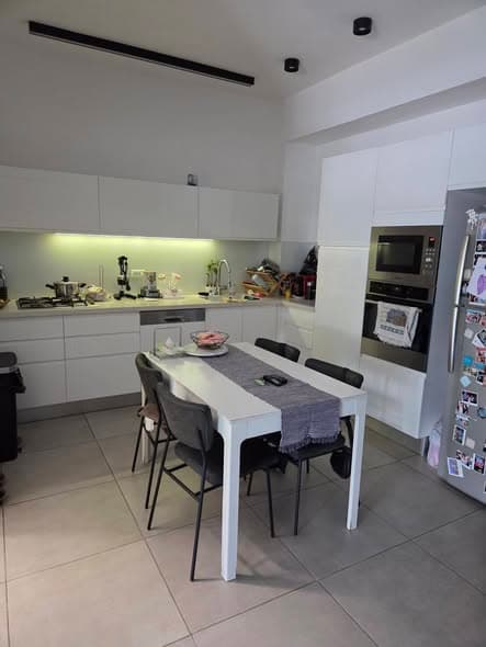 3 room rental in Old North - Photo 1