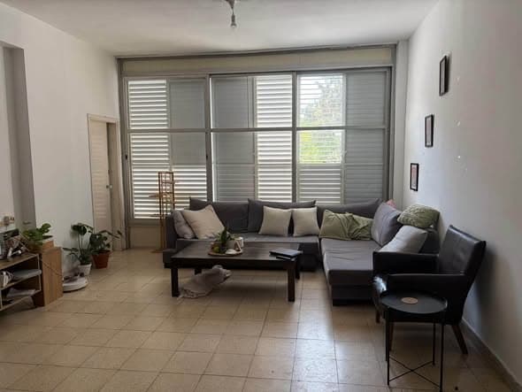 4 room rental in Old North - Photo 1