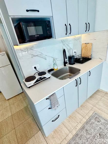 2 room rental in Lev HaIr - Photo 3