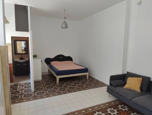 1 room rental in Jaffa