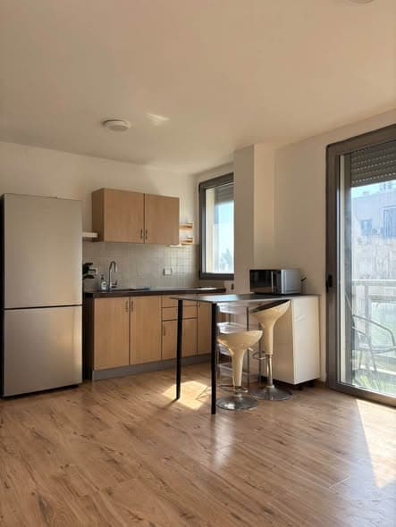 2 room rental in Old North