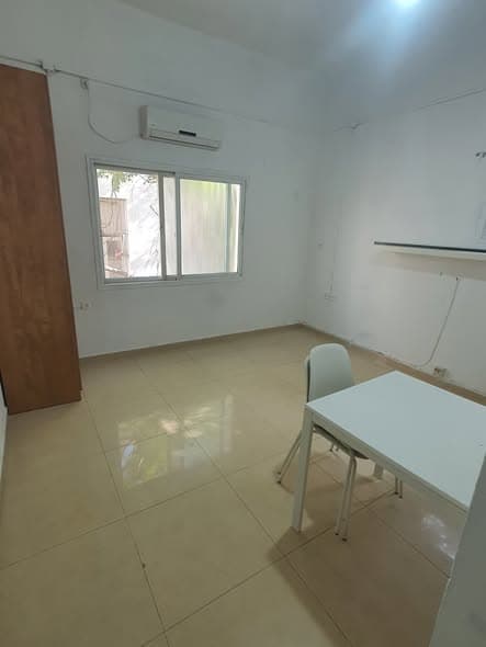 1 room rental in Old North - Photo 2