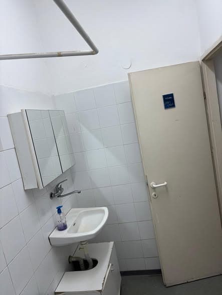 3 room rental in Lev HaIr - Photo 2