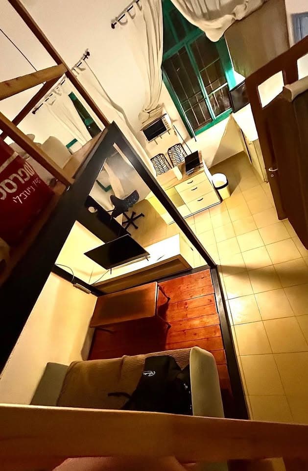 1 room rental in Kerem HaTeimanim