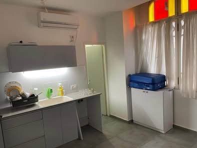 1 room rental in Lev HaIr