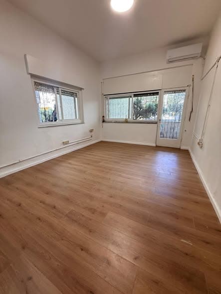 4 room rental in Lev HaIr