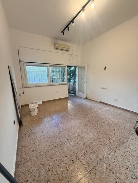 4 room rental in Lev HaIr