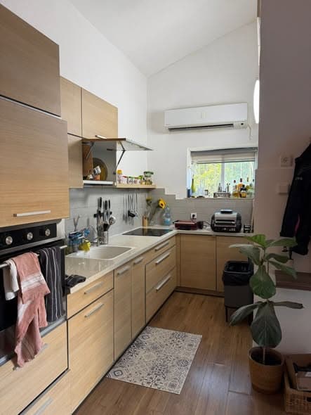 2 room rental in Neve Tzedek