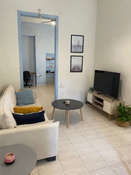 2 room rental in Neve Tzedek