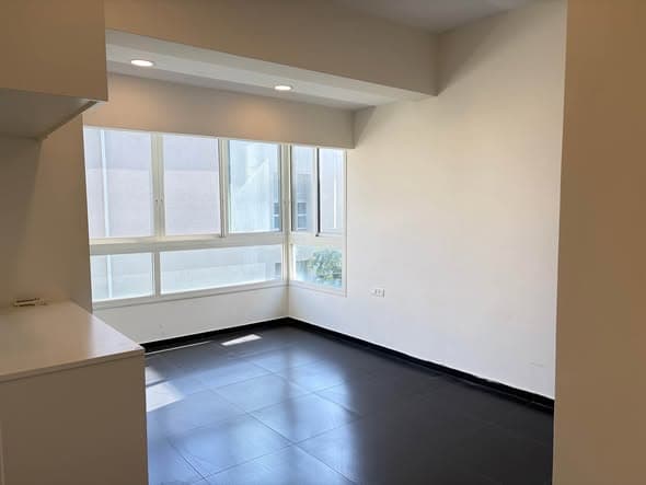 3 room rental in Old North - Photo 3