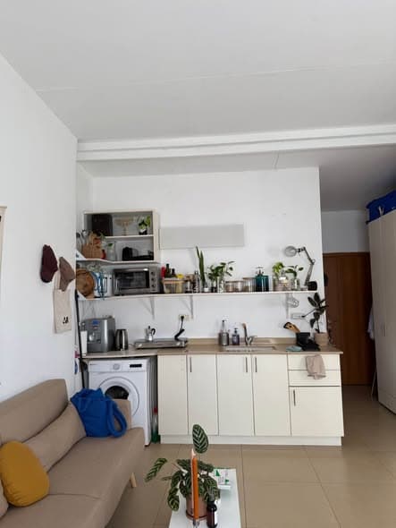 1 room rental in Florentin - Photo 2