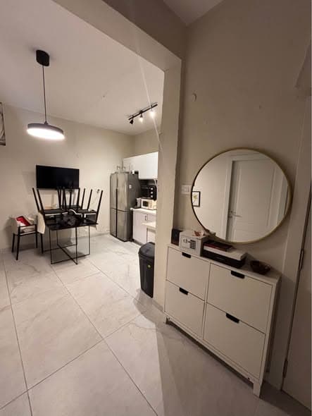 1 room rental in Florentin - Photo 2