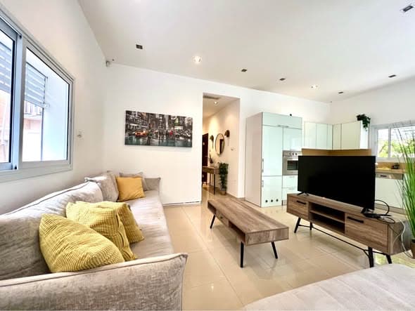 3 room rental in Old North - Photo 1