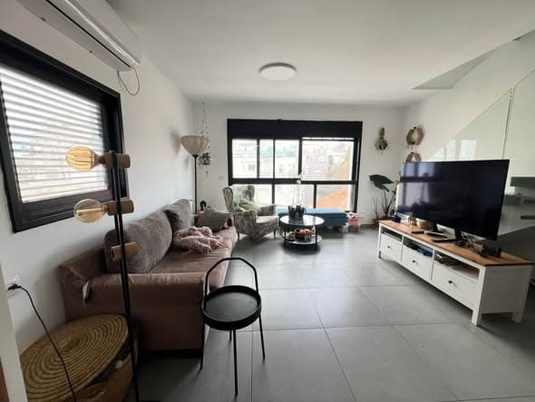 4 room rental in Old North - Photo 2