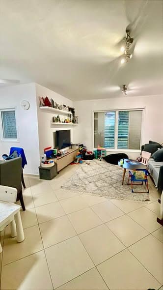 4 room rental in Ramat Aviv - Photo 4