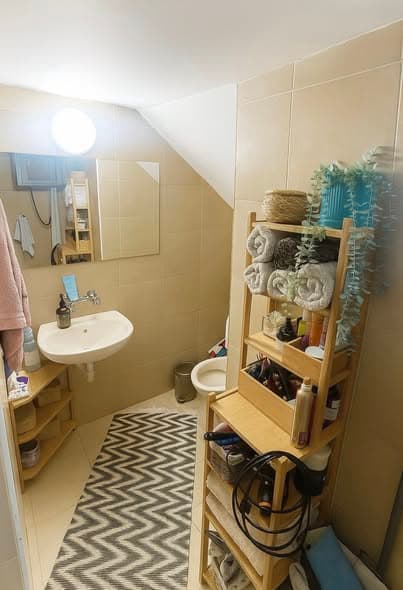1 room rental in Kerem HaTeimanim