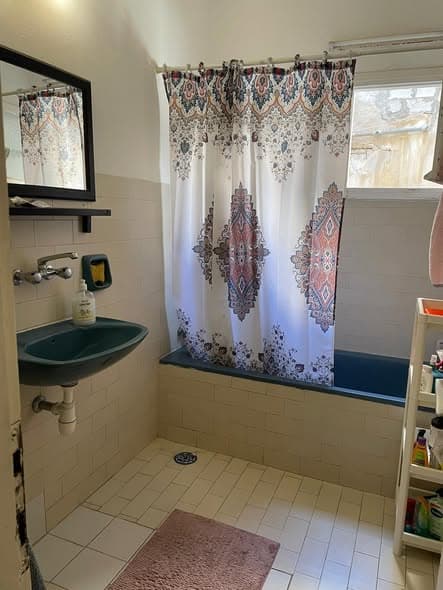 2 room rental in Lev HaIr - Photo 1