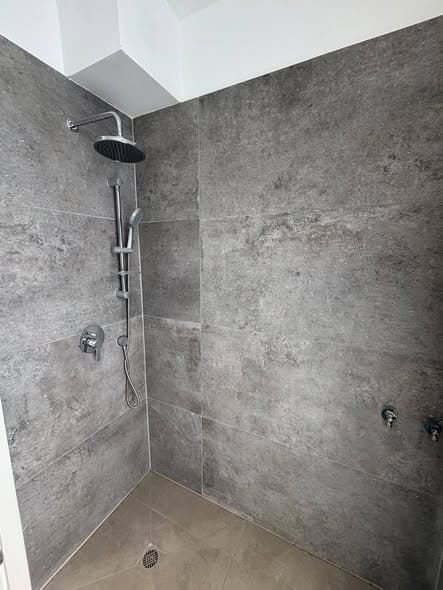 4 room rental in Florentin - Photo 4