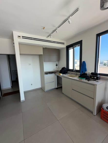 3 room rental in Lev HaIr - Photo 2