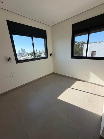 3 room rental in Lev HaIr - Photo 3