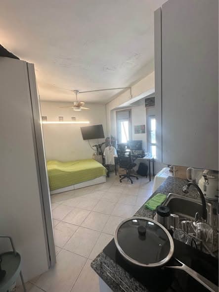  rental in Florentin - Photo 2