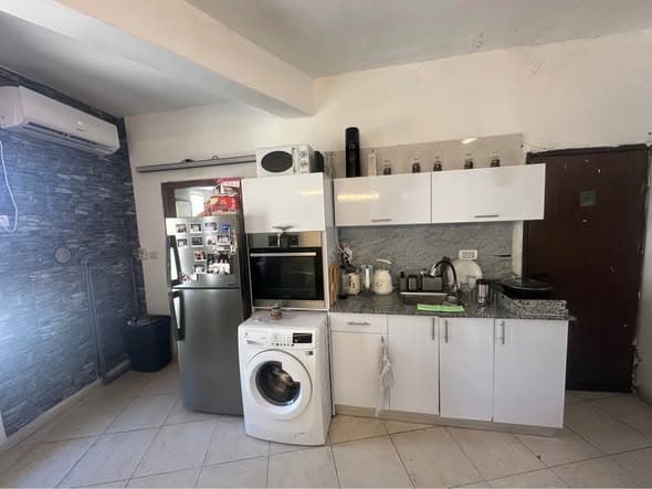  rental in Florentin - Photo 3