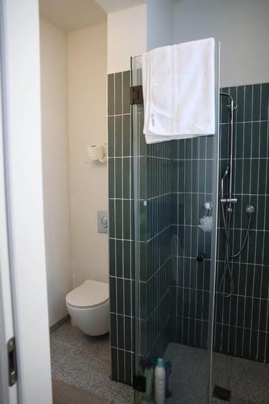  rental in Florentin - Photo 2