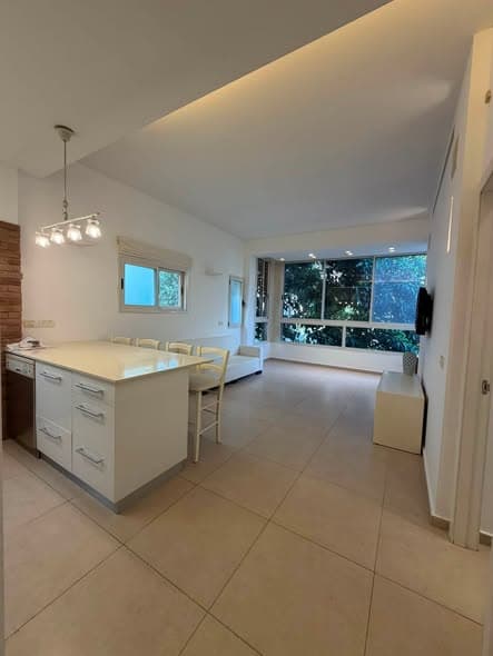 3 room rental in Lev HaIr - Photo 4