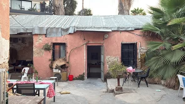 5 room rental in Florentin - Photo 4