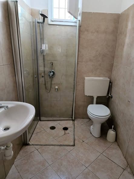 2 room rental in Neve Tzedek