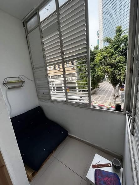 1 room rental in Florentin - Photo 2