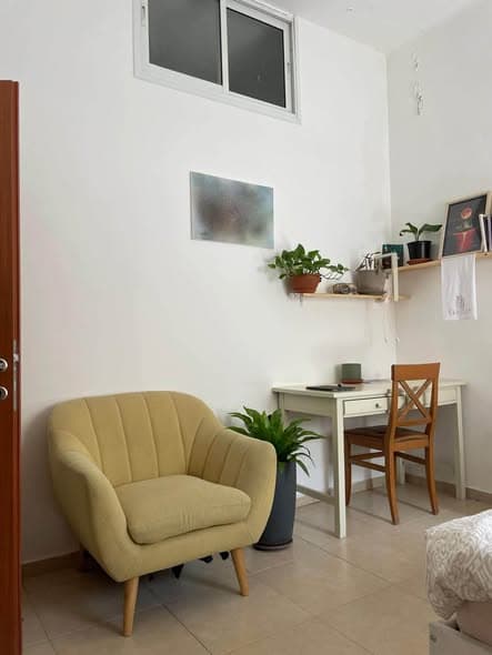  rental in Florentin - Photo 2