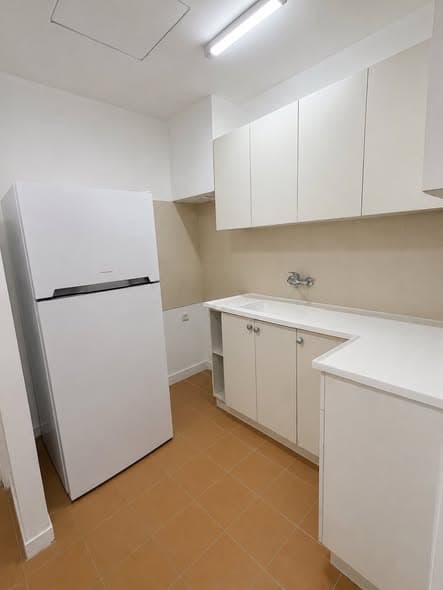 3 room rental in Lev HaIr - Photo 2