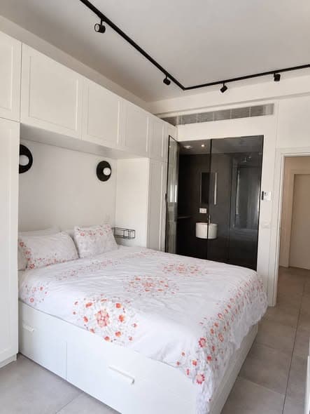 7 room rental in Lev HaIr - Photo 4
