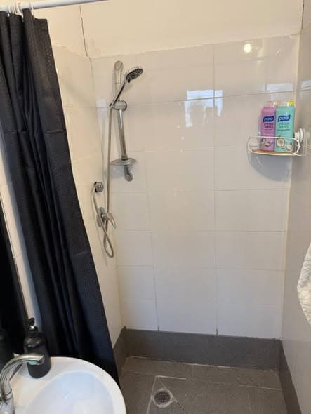 1 room rental in Florentin - Photo 4